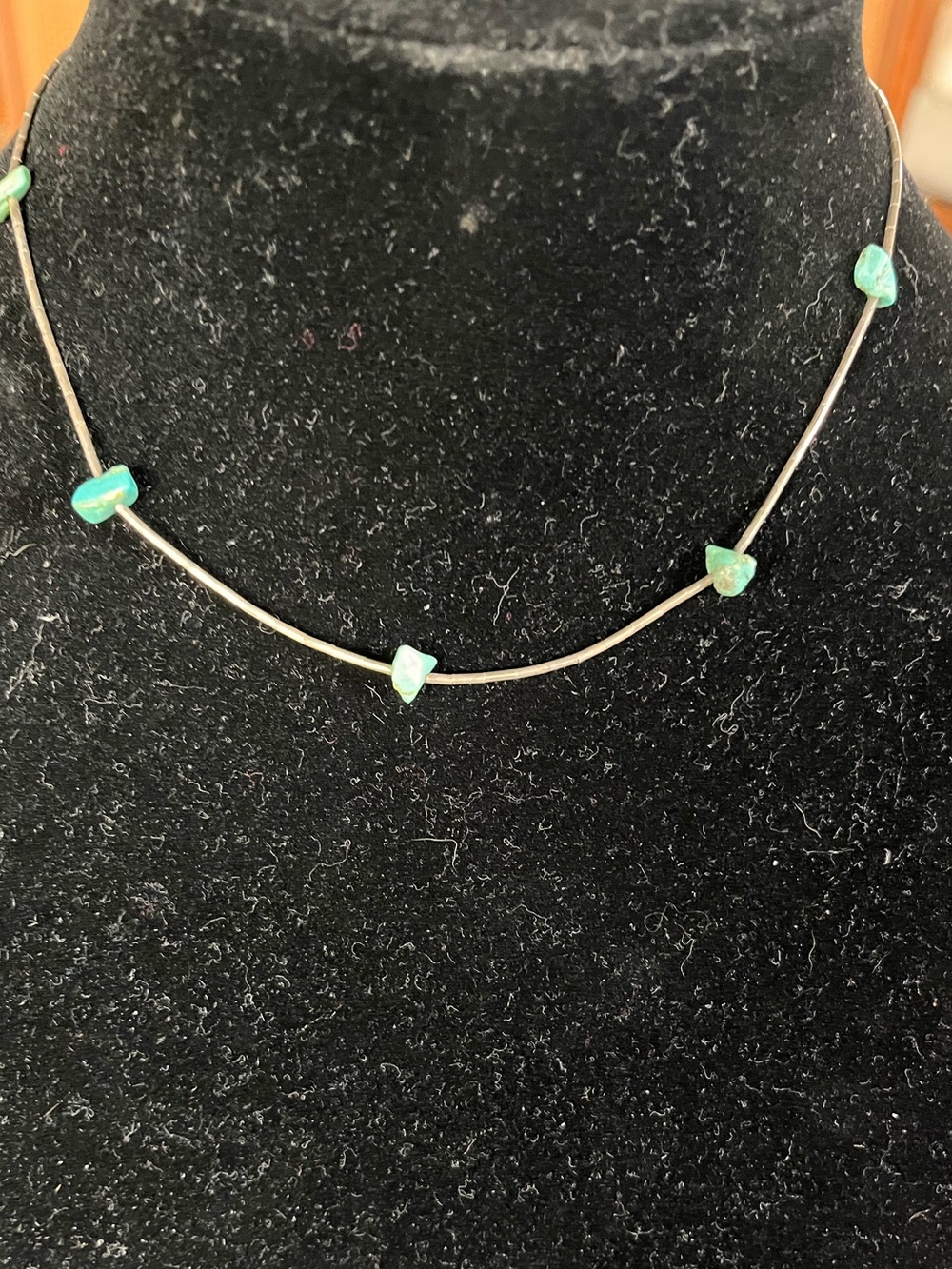 Vintage Southwestern Liquid Silver & Turquoise Nugget Station Necklace (15" Chok